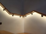 escalera-de-escalones-de-aya-con-pasamanos-iluminados-de-led-5