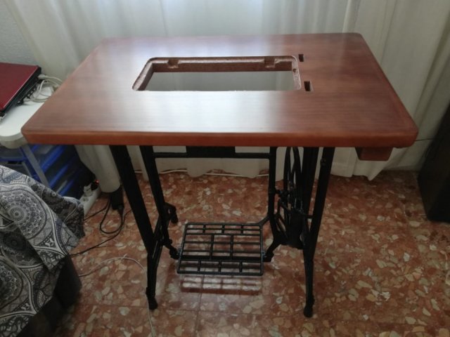 maquina-de-coser-mesa-