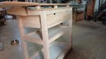 mesa-de-planchar-de-madera-de-pino-y-despues-lacada-en-color4