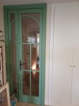 puerta-de-cristales-de-dos-hojas-con-semicirculo-palilleria-y-lacada-en-verde6